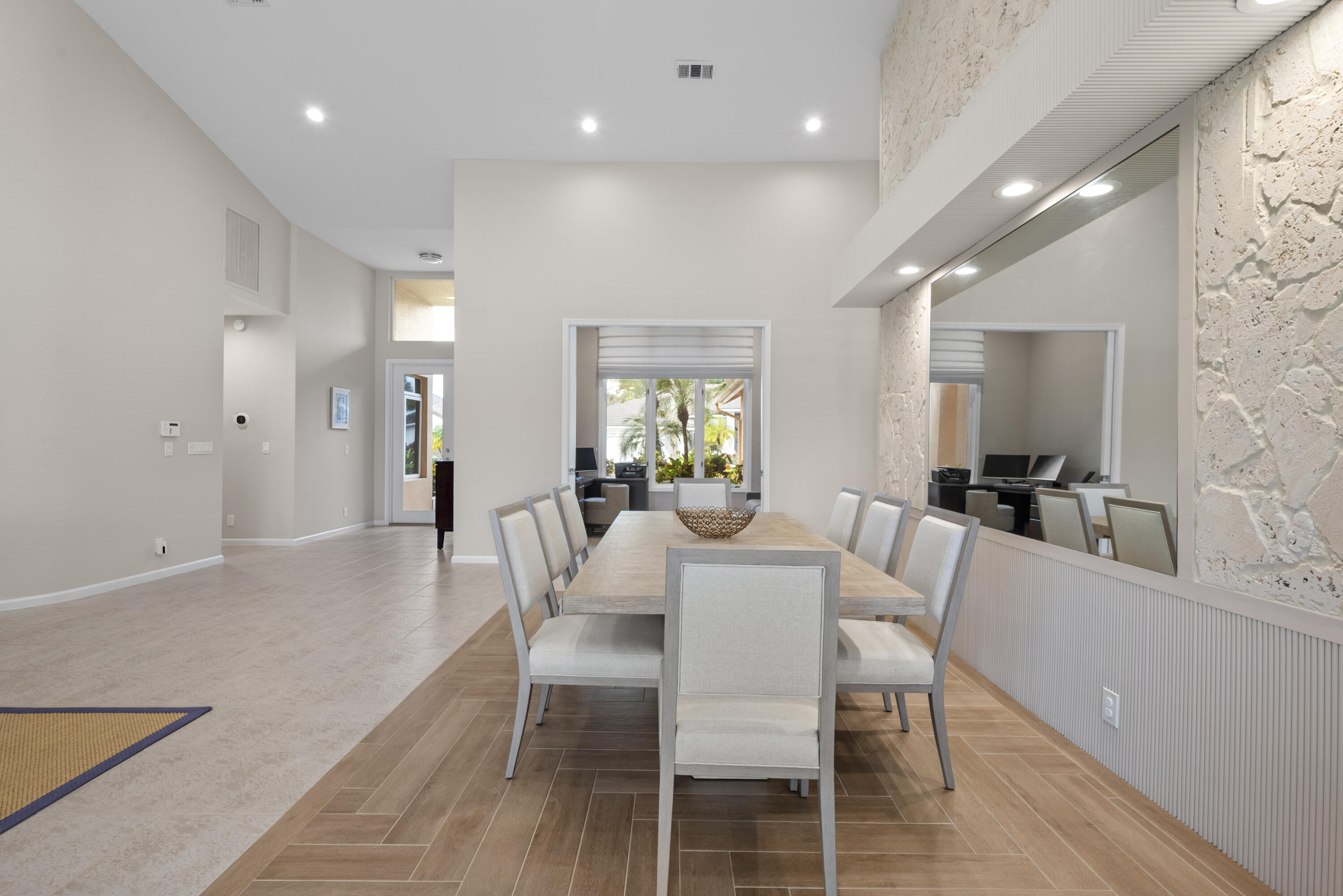 10670 Stonebridge Boulevard