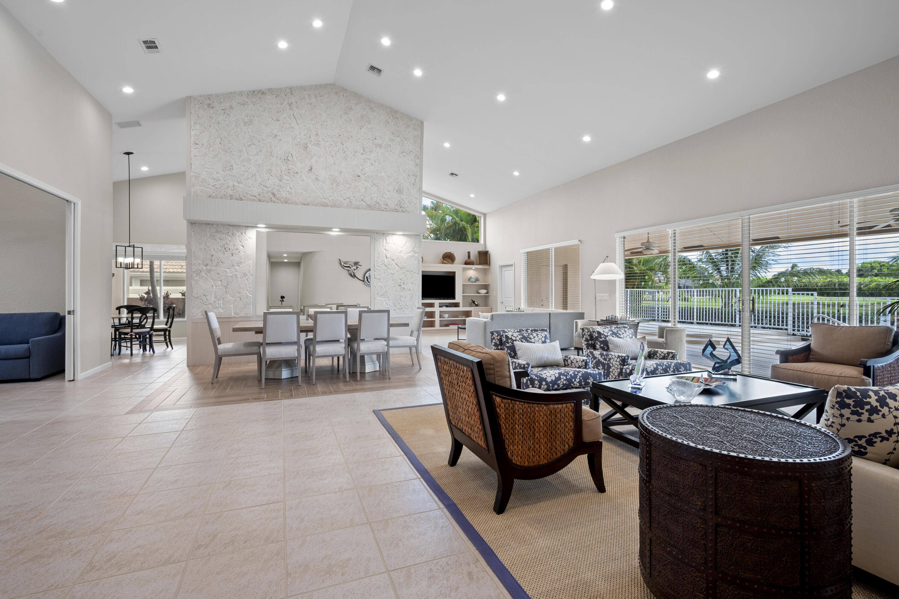 10670 Stonebridge Boulevard