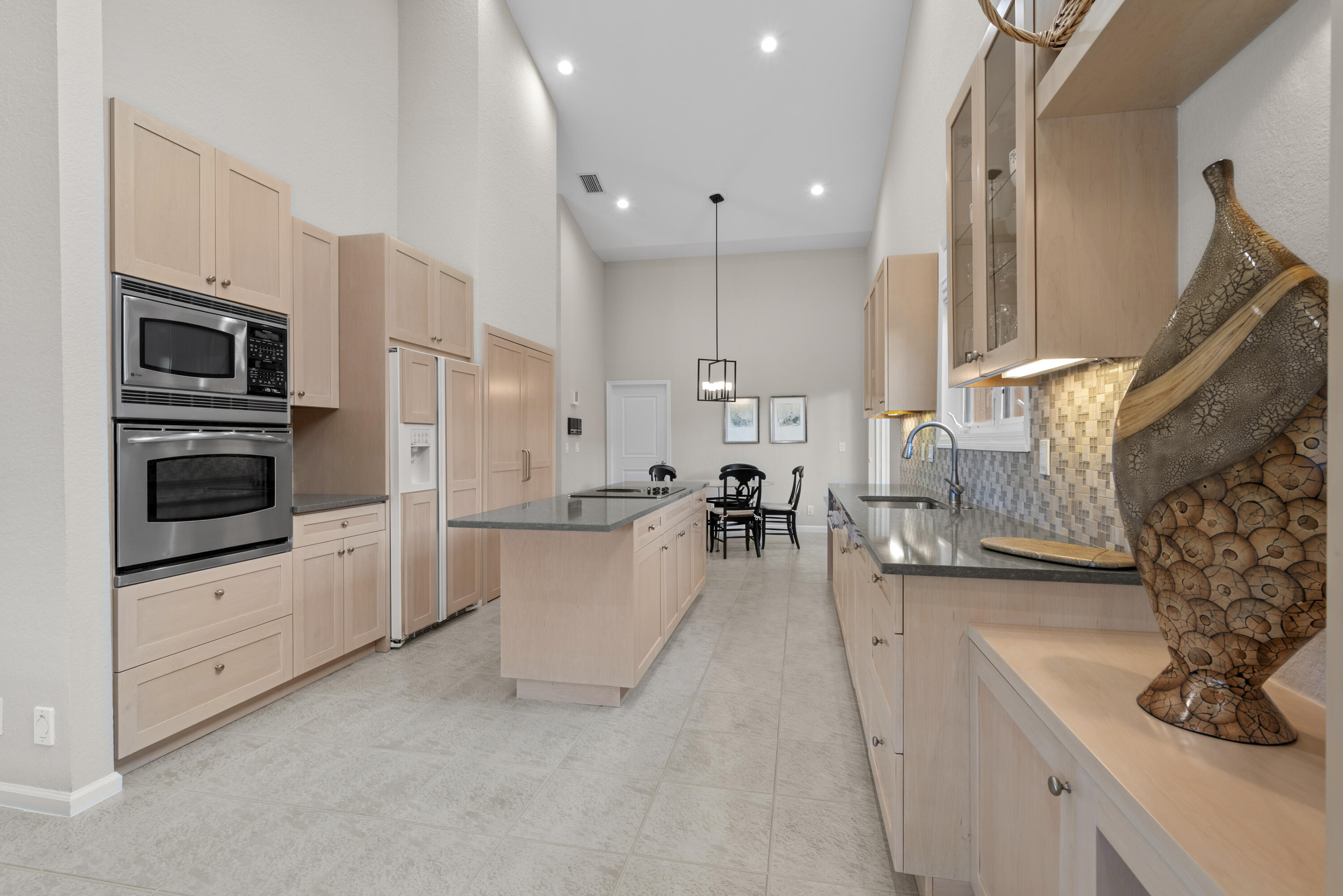 10670 Stonebridge Boulevard