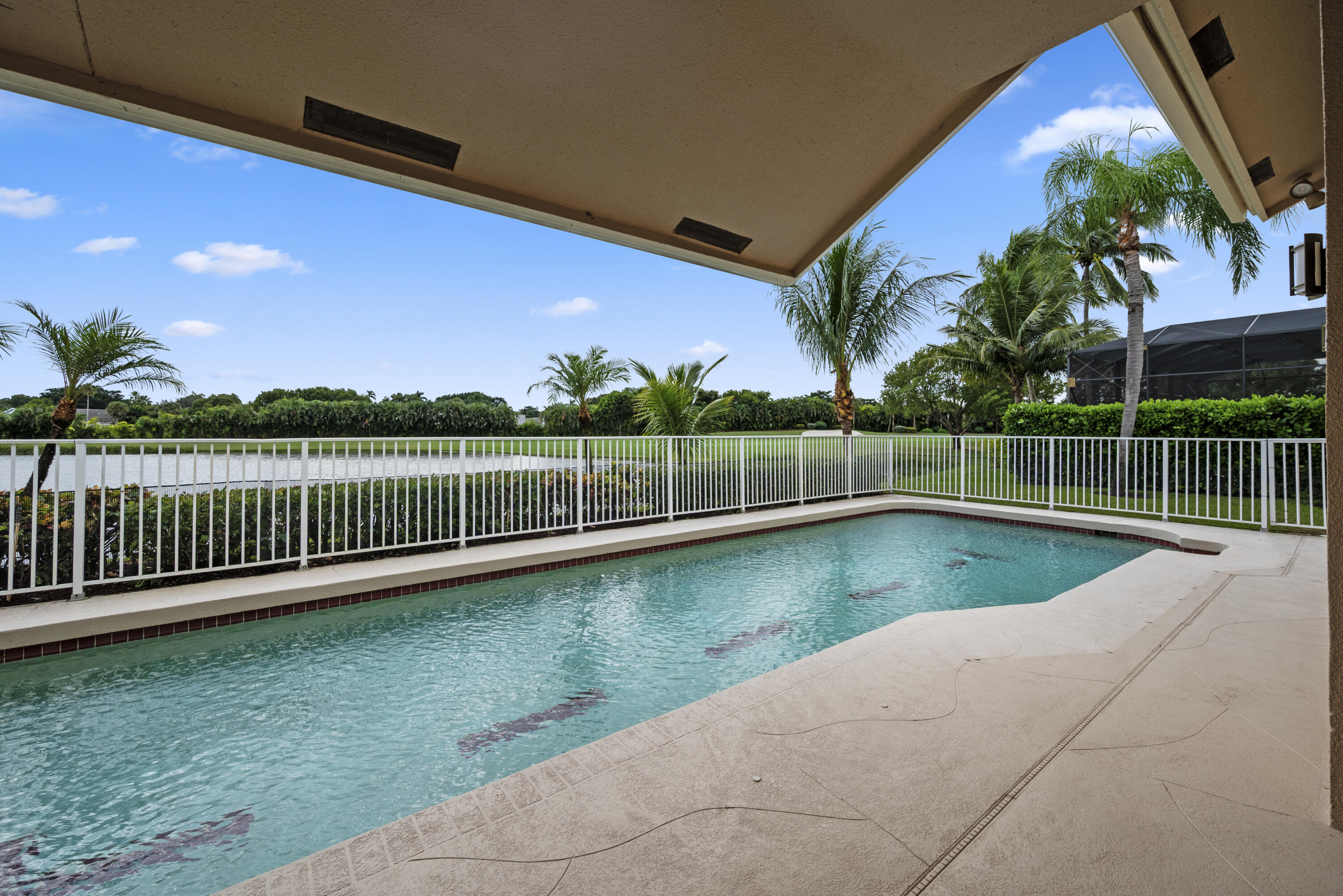 10670 Stonebridge Boulevard