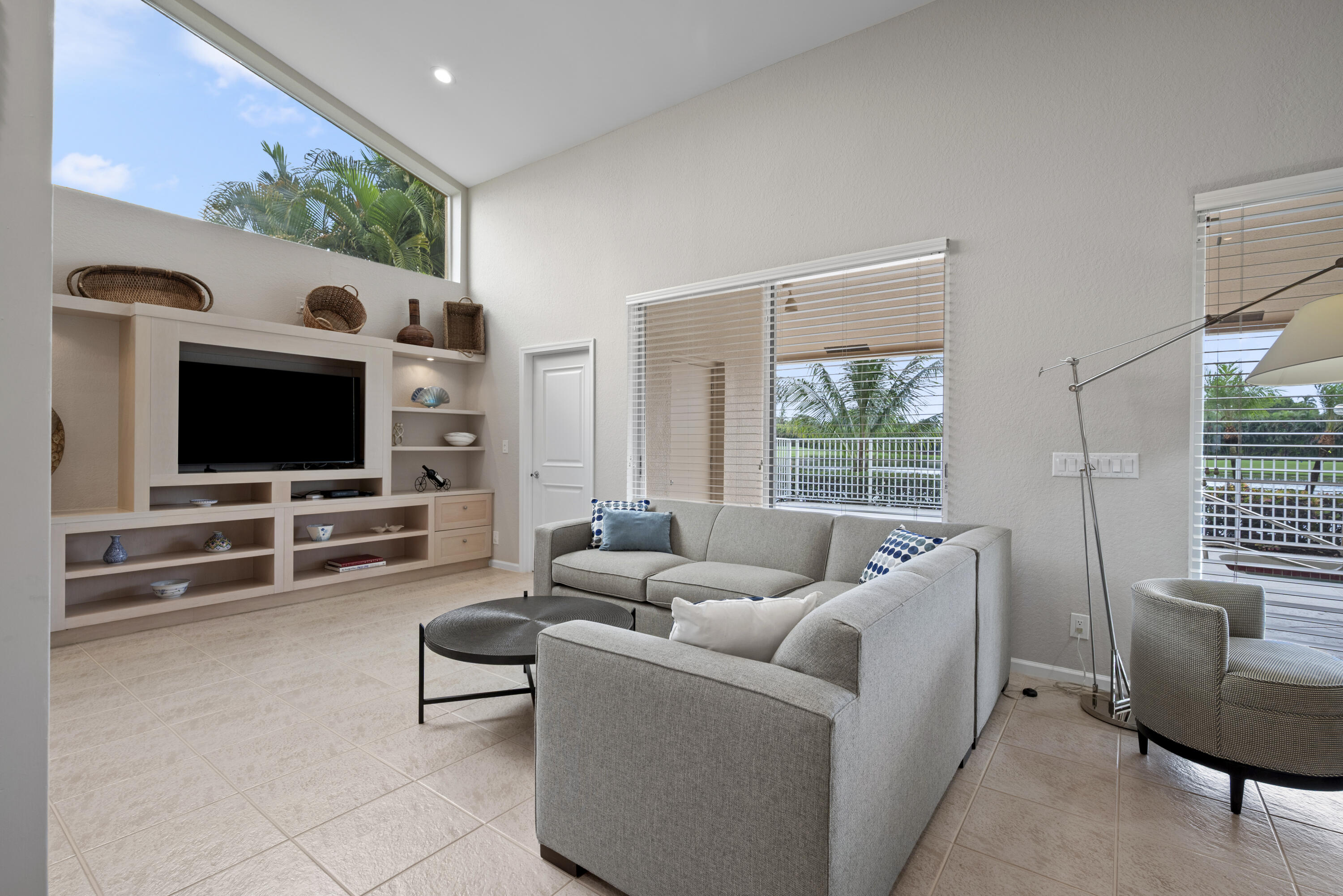 10670 Stonebridge Boulevard