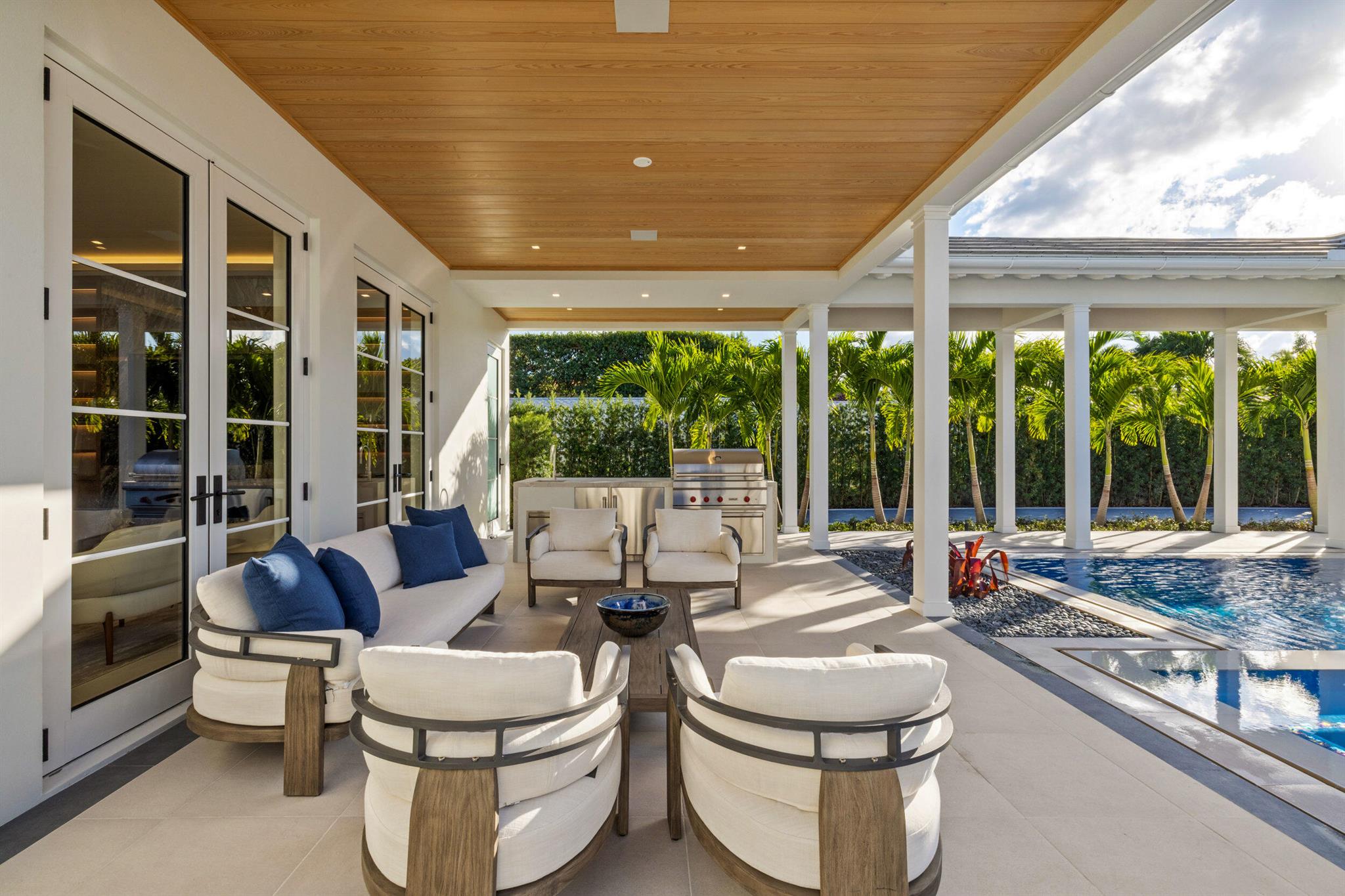 2415 S Flagler Drive