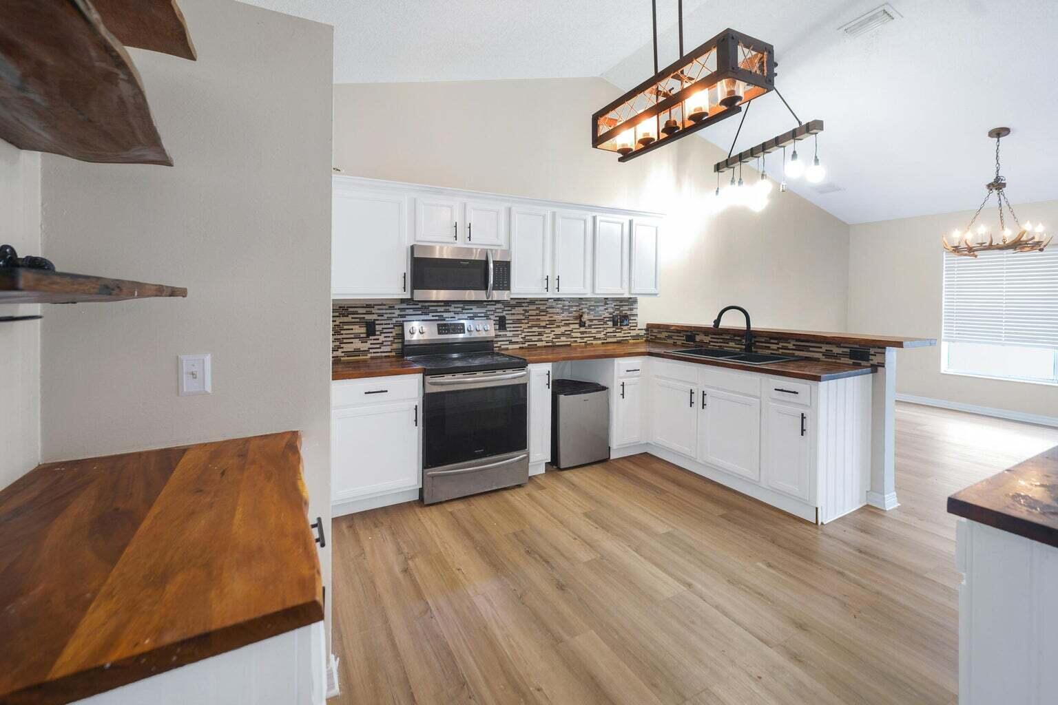 293 SW Pagoda Terrace, Port St. Lucie