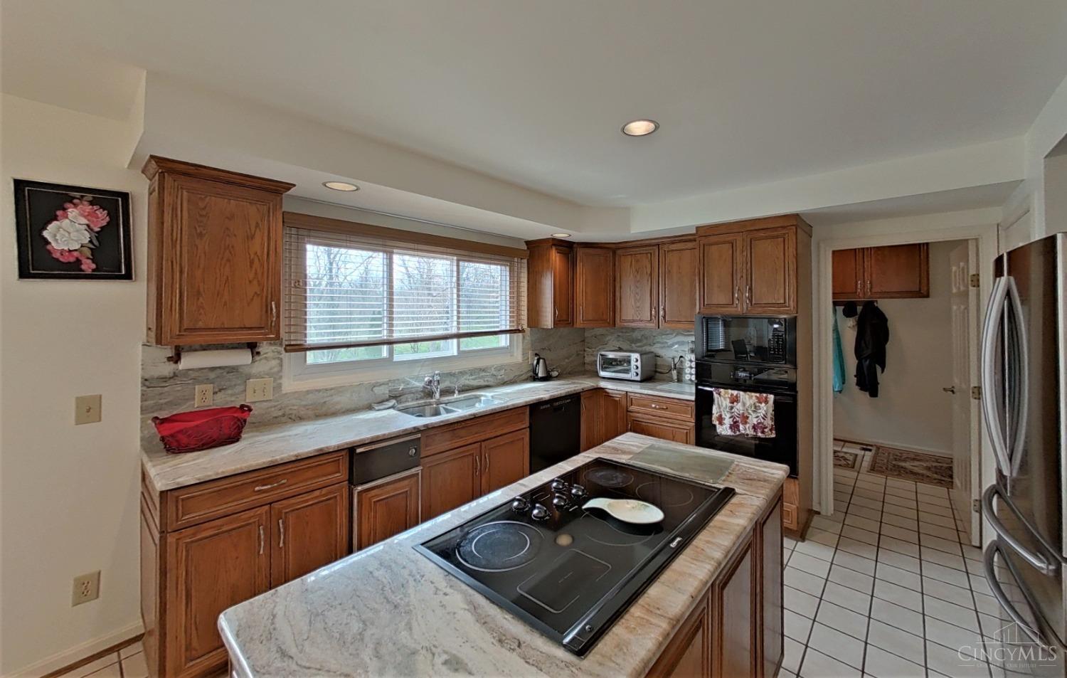 9823 Meadow Bluff Lane