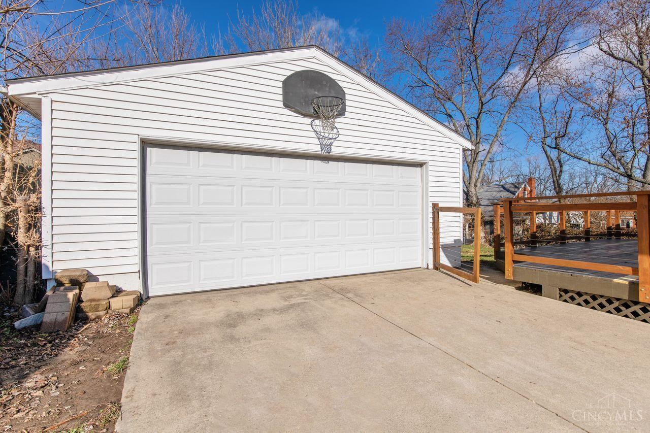 10495 Wintergreen Court