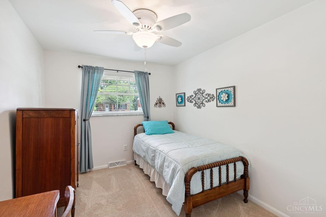 5454 Hyacinth Terrace