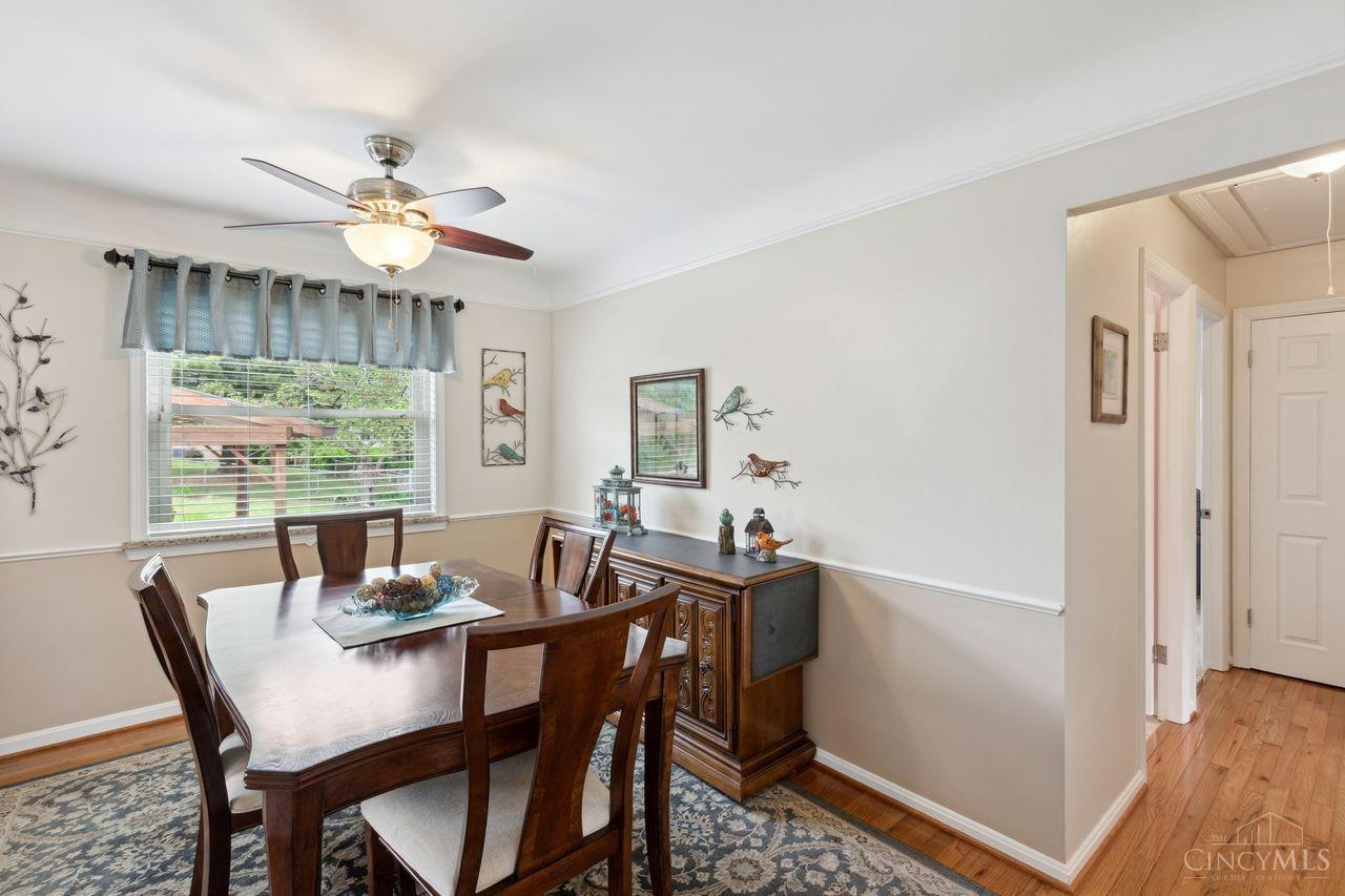 5454 Hyacinth Terrace