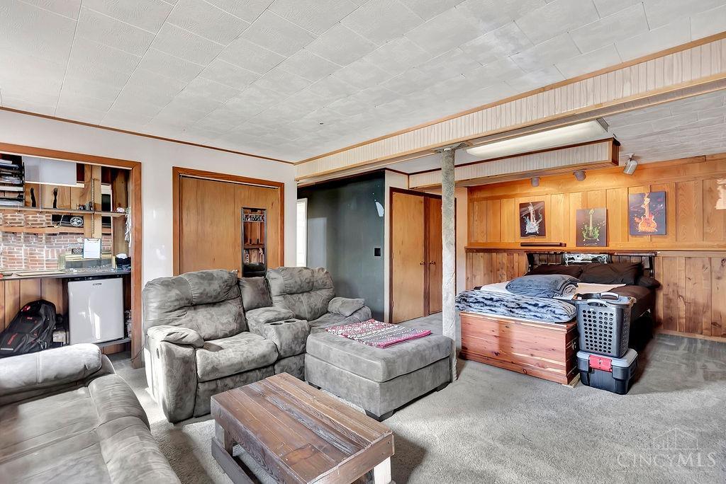 6378 Sandric Lane