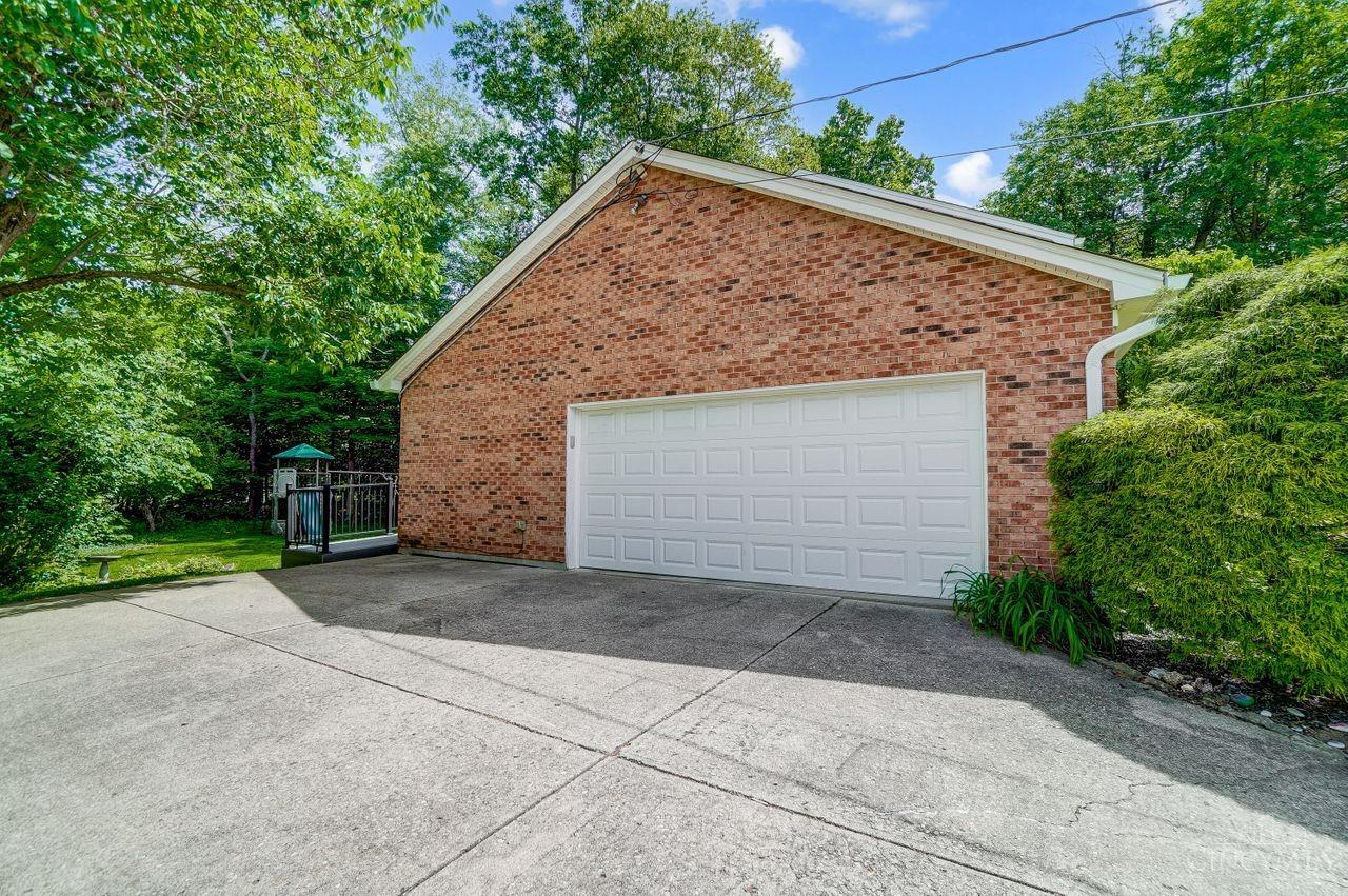 7702 Windy Knoll Drive