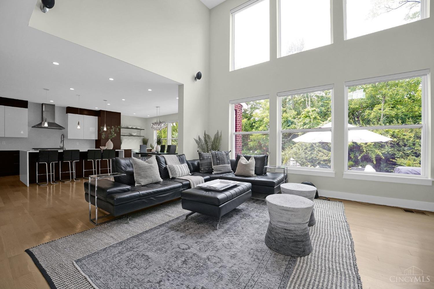 10153 Zig Zag Road
