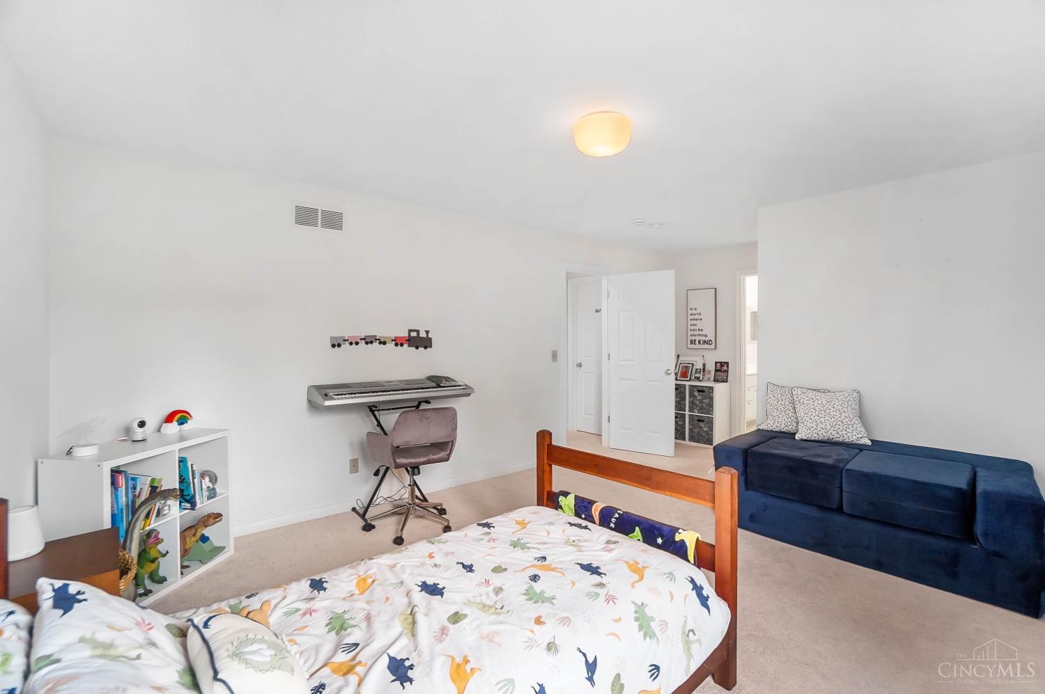 8581 Chaucer Place