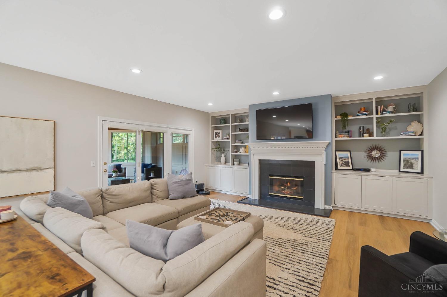 8581 Chaucer Place