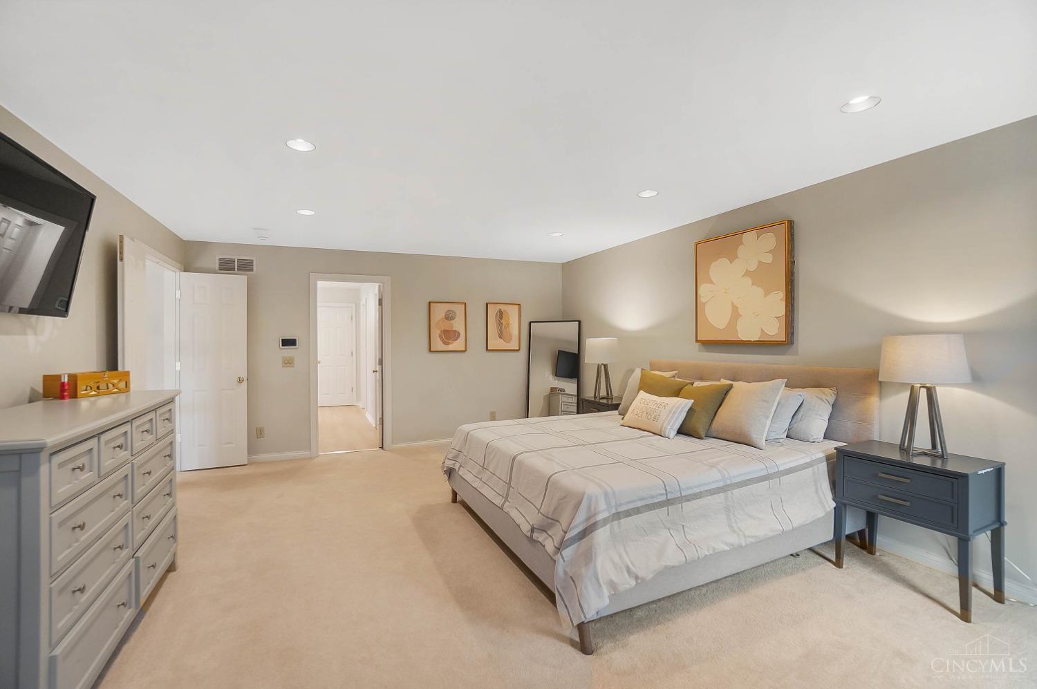 8581 Chaucer Place
