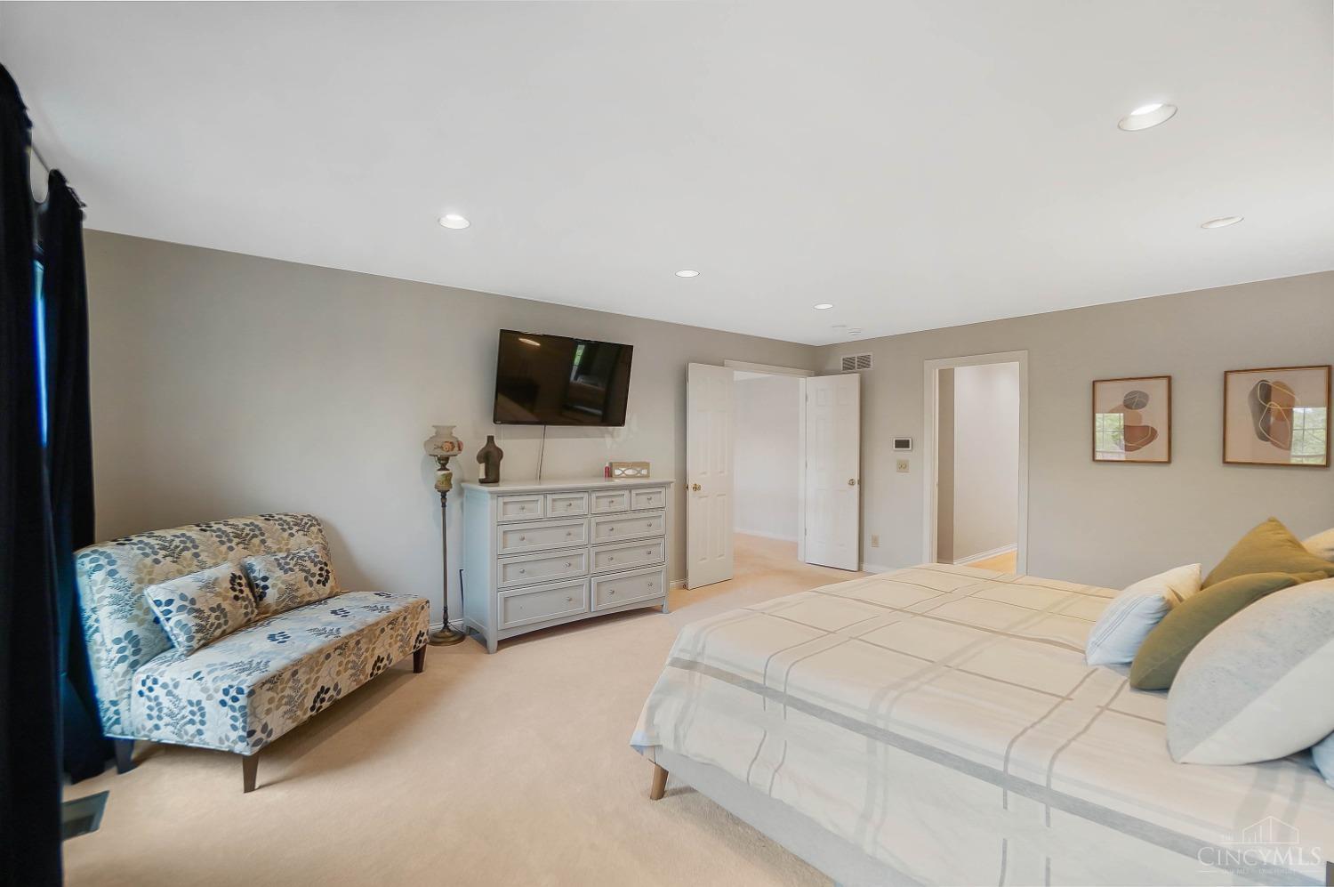 8581 Chaucer Place