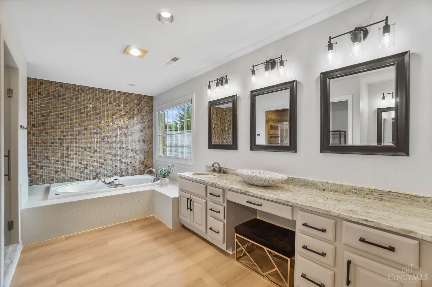 8581 Chaucer Place