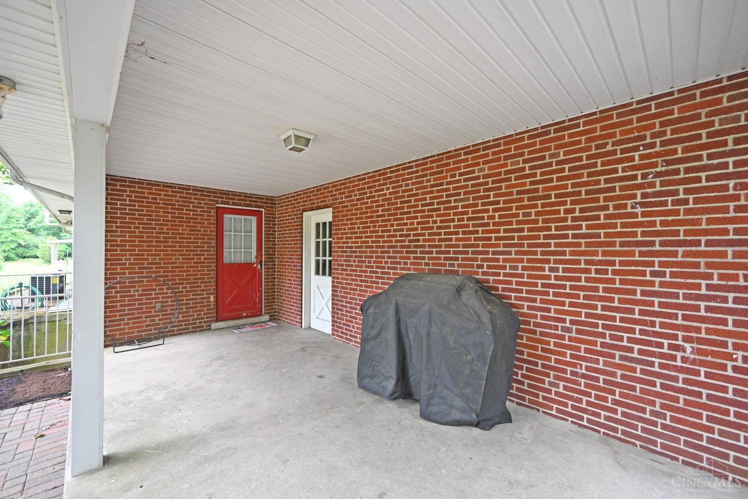 588 Beechtree Drive