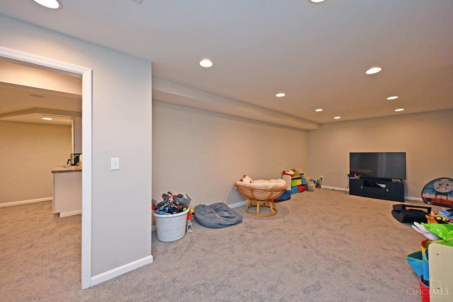 588 Beechtree Drive