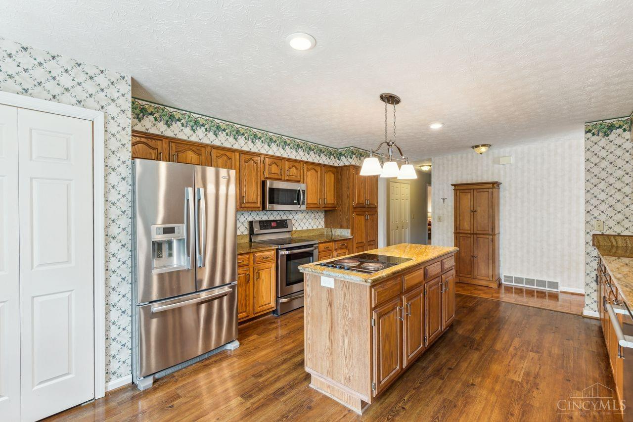 7252 Stillwell Beckett Road