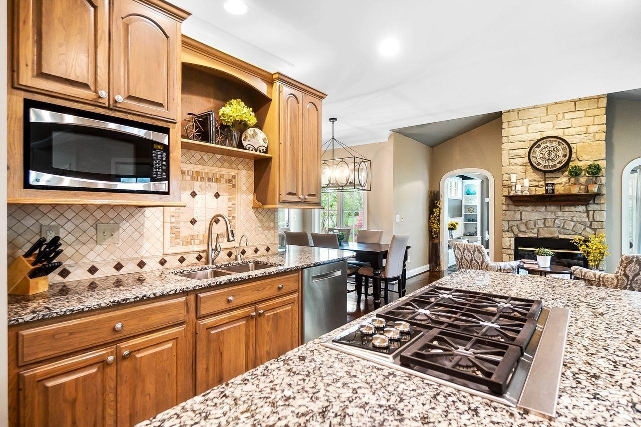 11812 Grandstone Lane