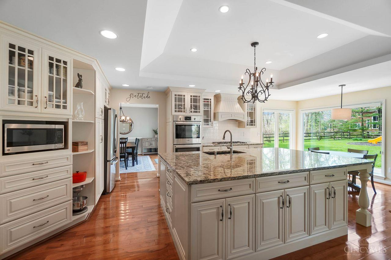 8603 Calumet Way