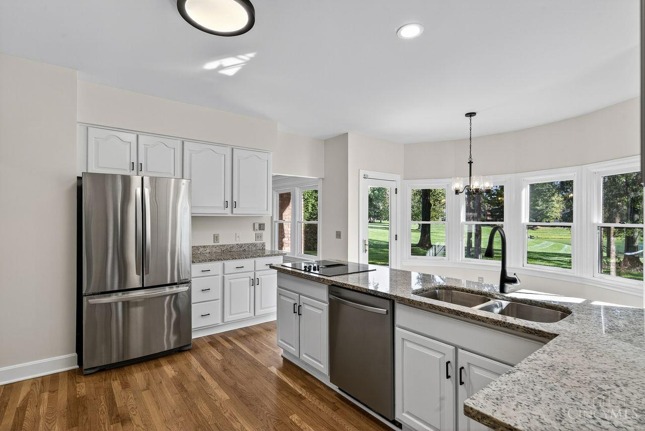 131 Lakeview Court