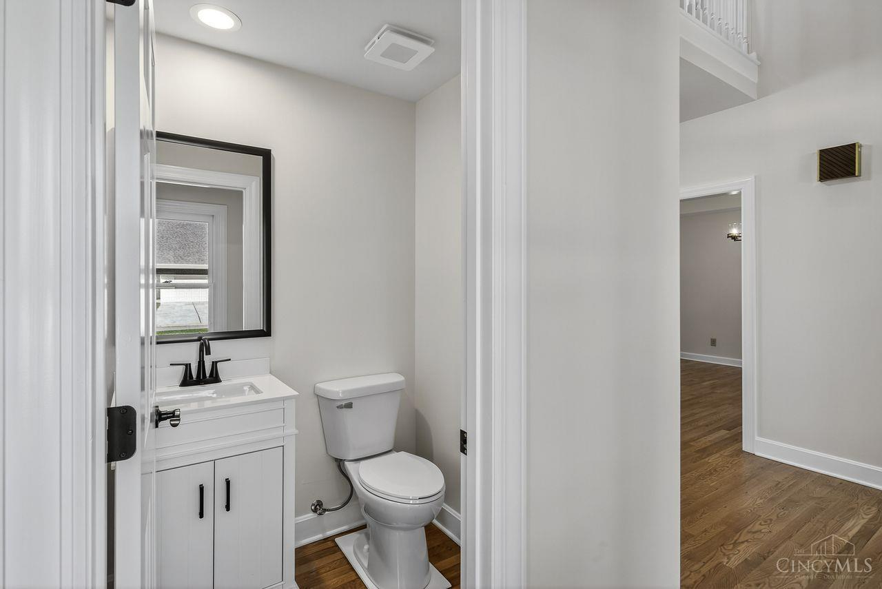 131 Lakeview Court
