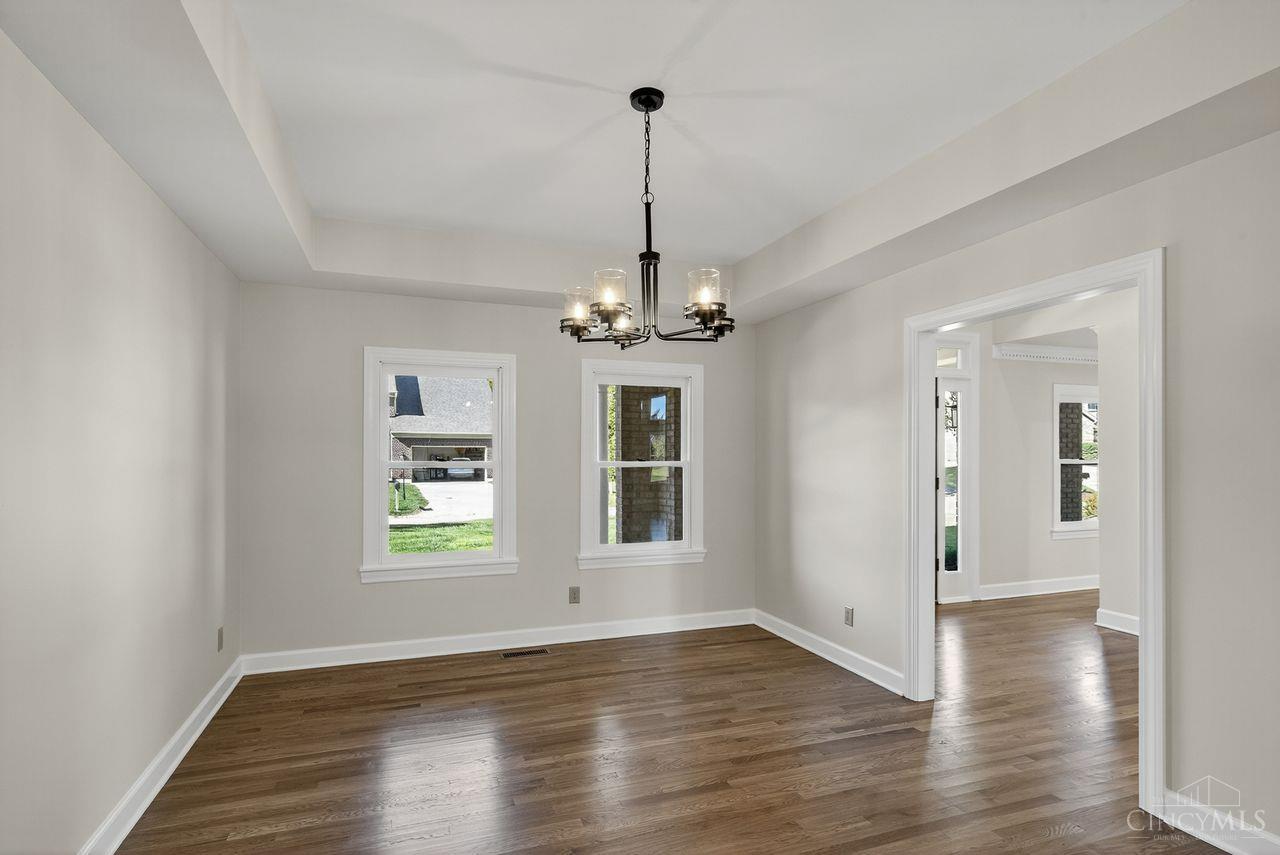 131 Lakeview Court