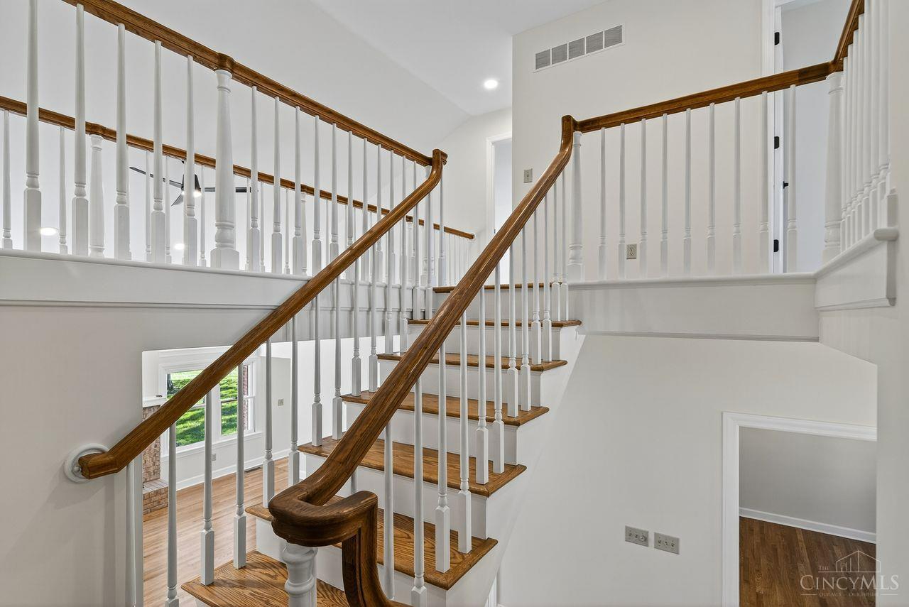 131 Lakeview Court