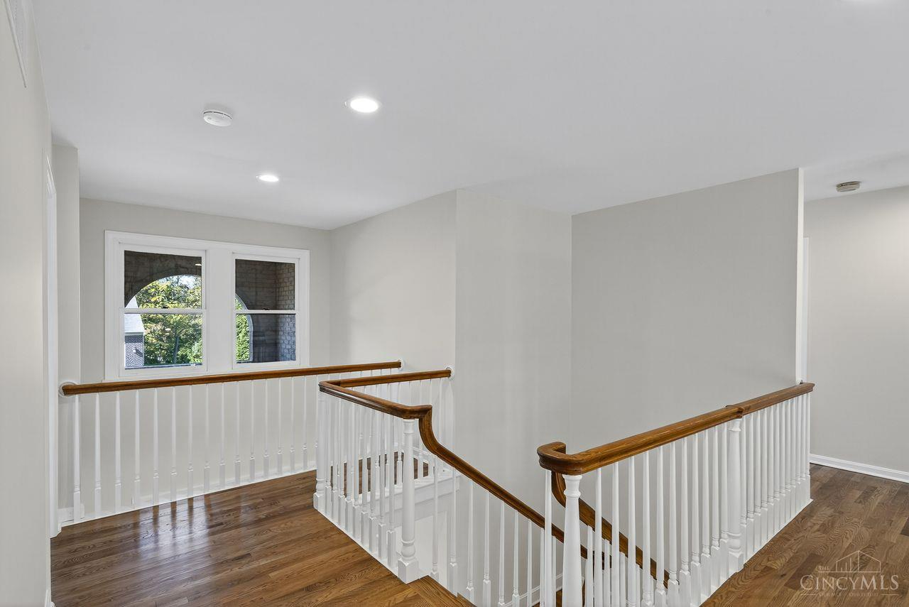 131 Lakeview Court