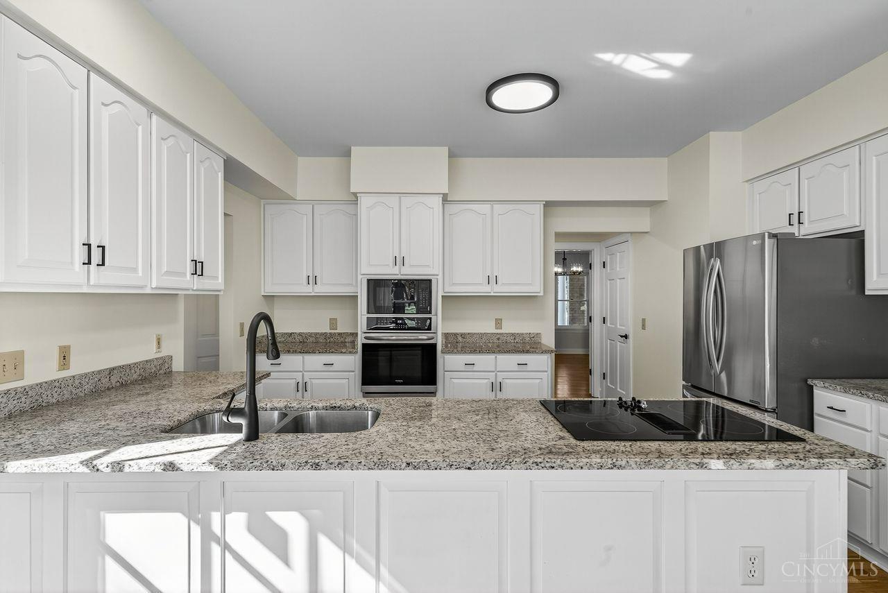 131 Lakeview Court