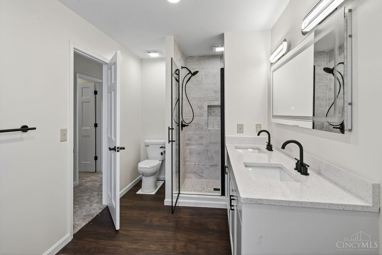 131 Lakeview Court
