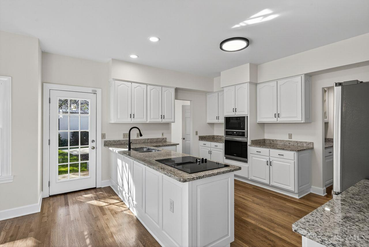 131 Lakeview Court