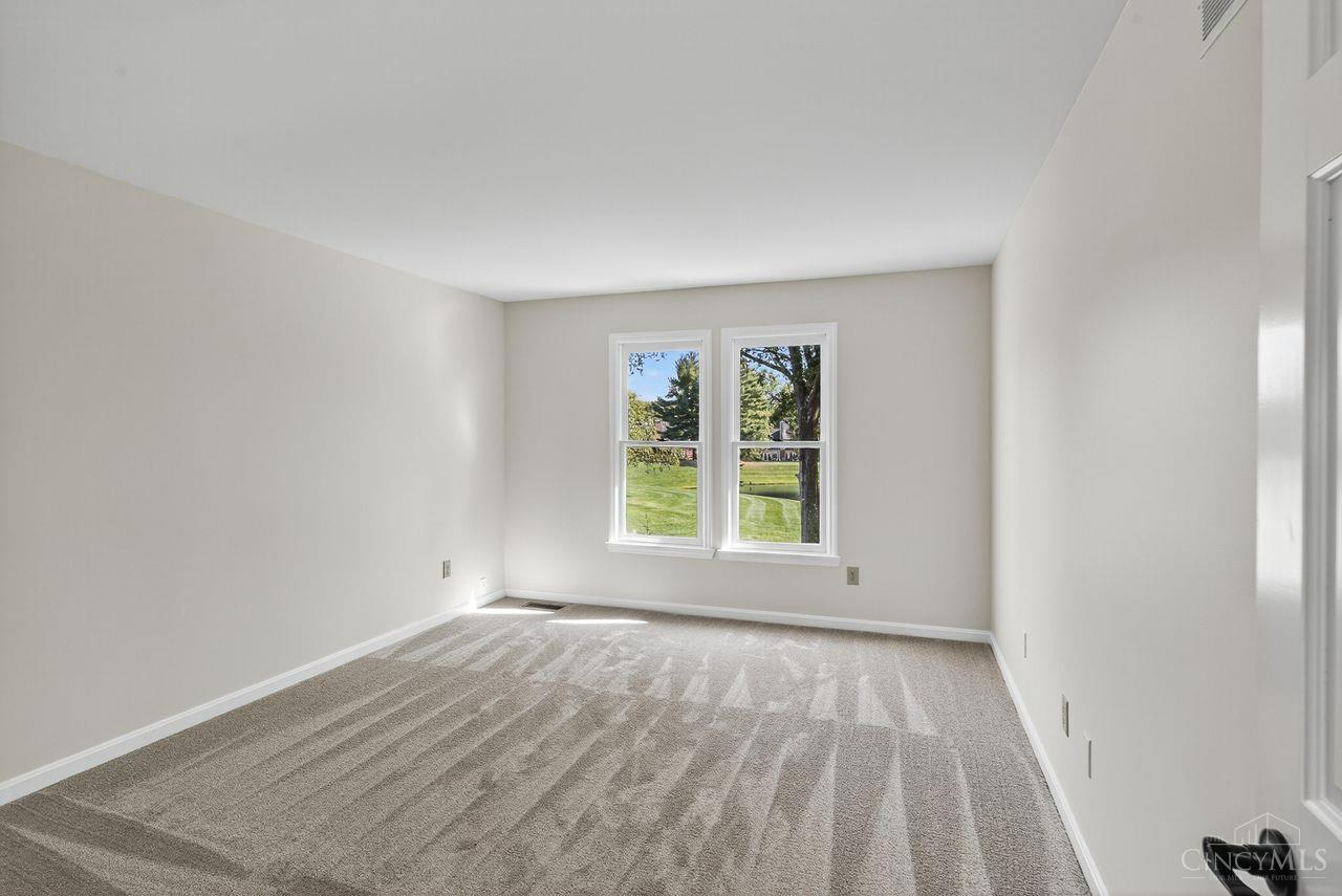 131 Lakeview Court