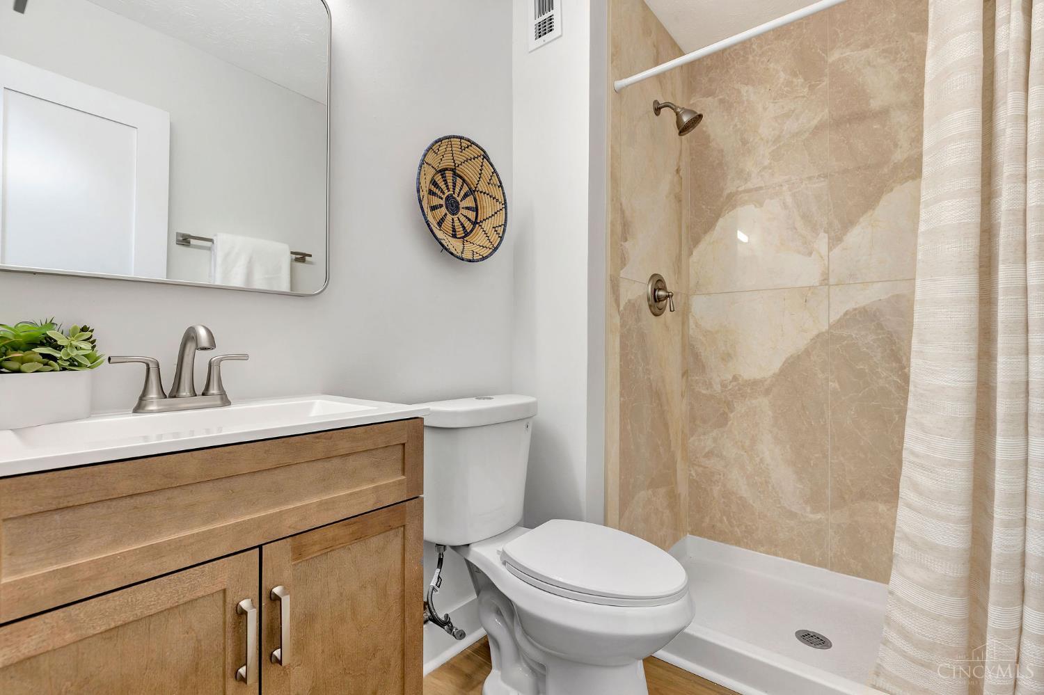 1081 White Pine Court