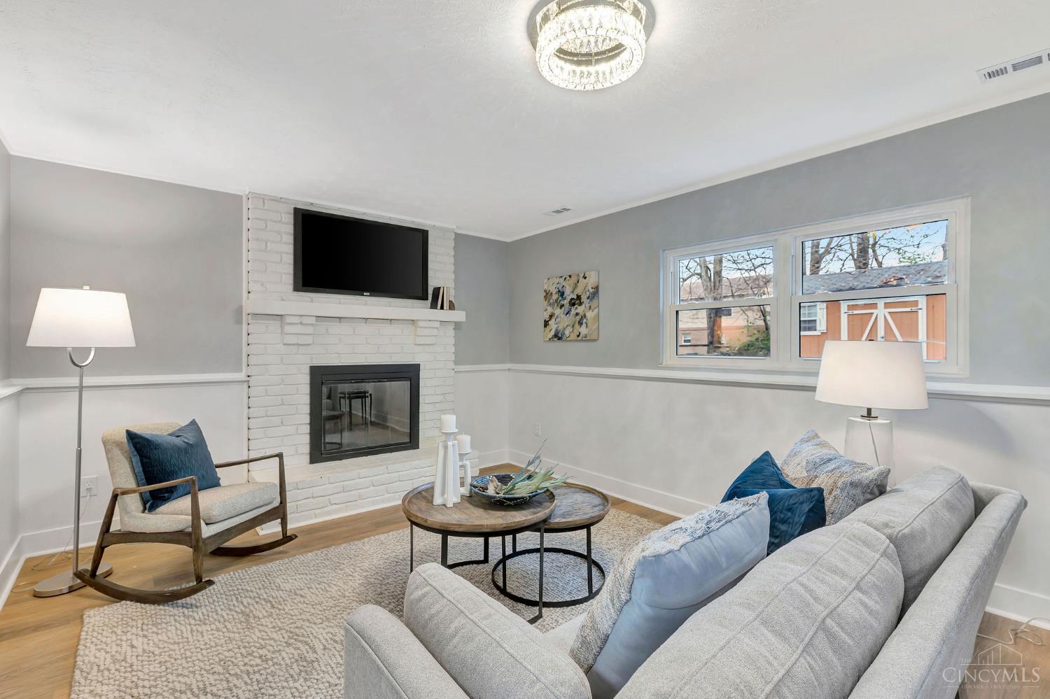 1081 White Pine Court