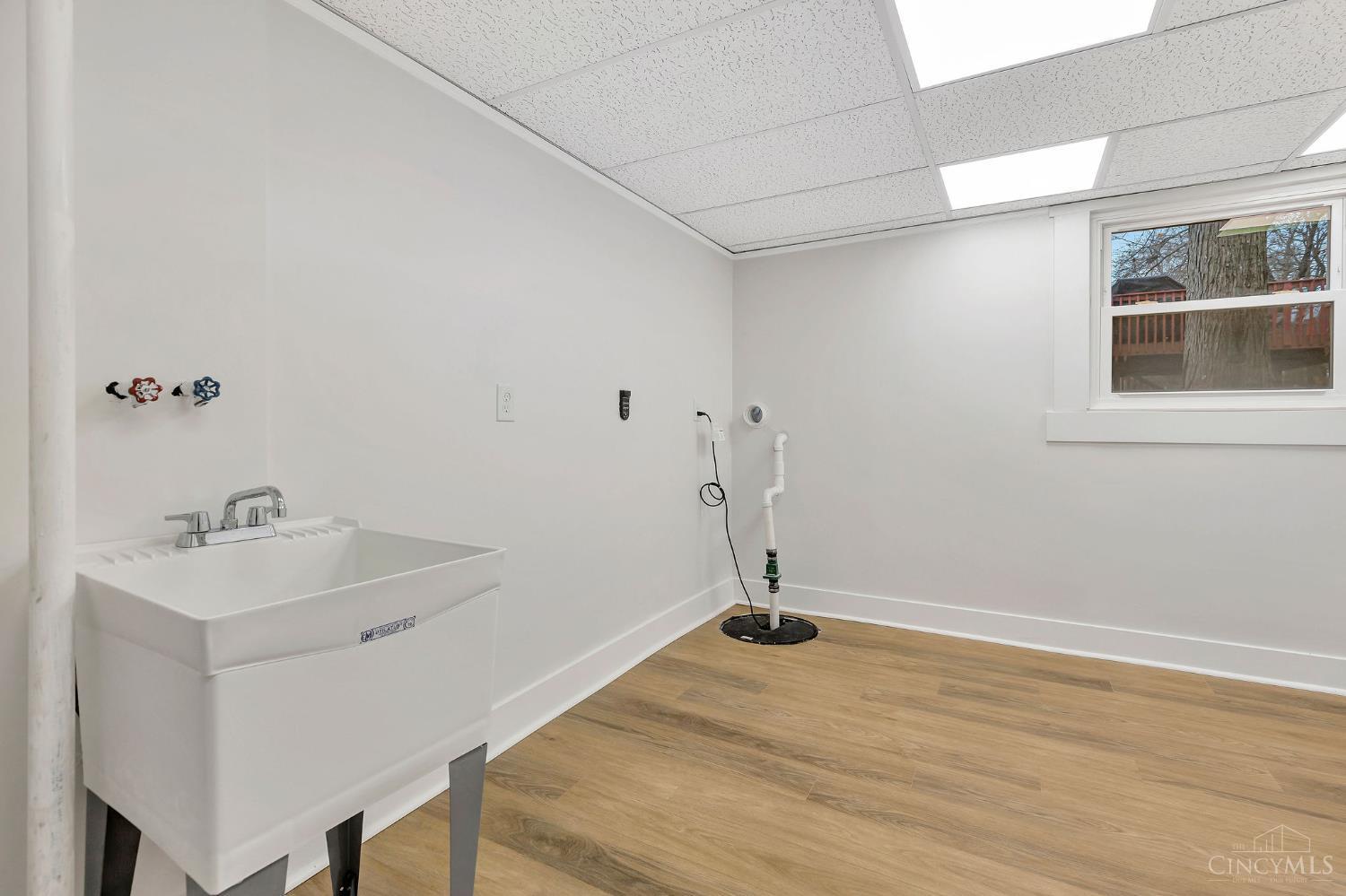 1081 White Pine Court