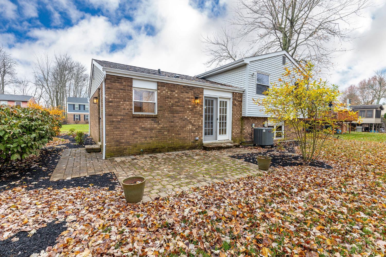 1081 White Pine Court