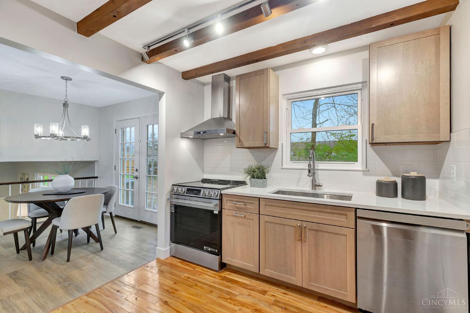 1081 White Pine Court