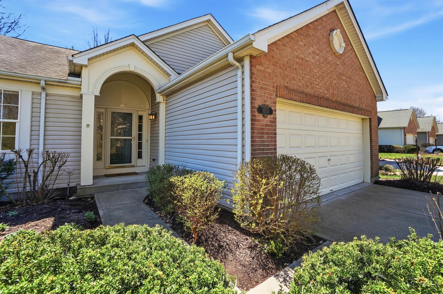 1013 Raintree Lane