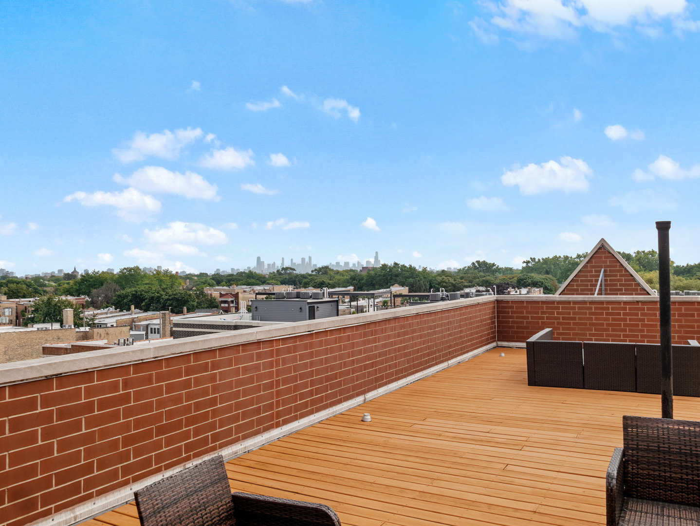 4809 N California Avenue Unit: 2W
