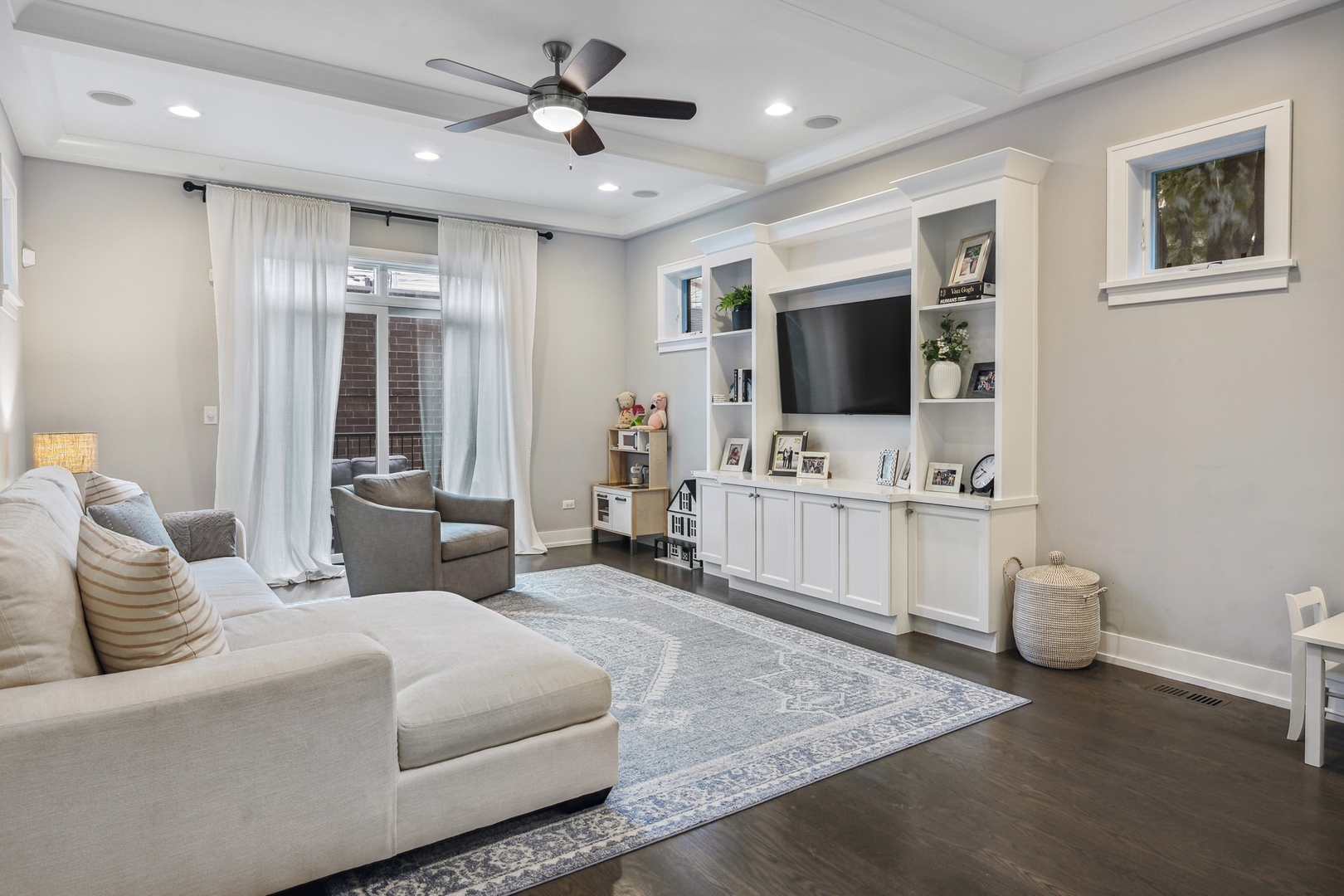 1341 W George Street Unit: 1