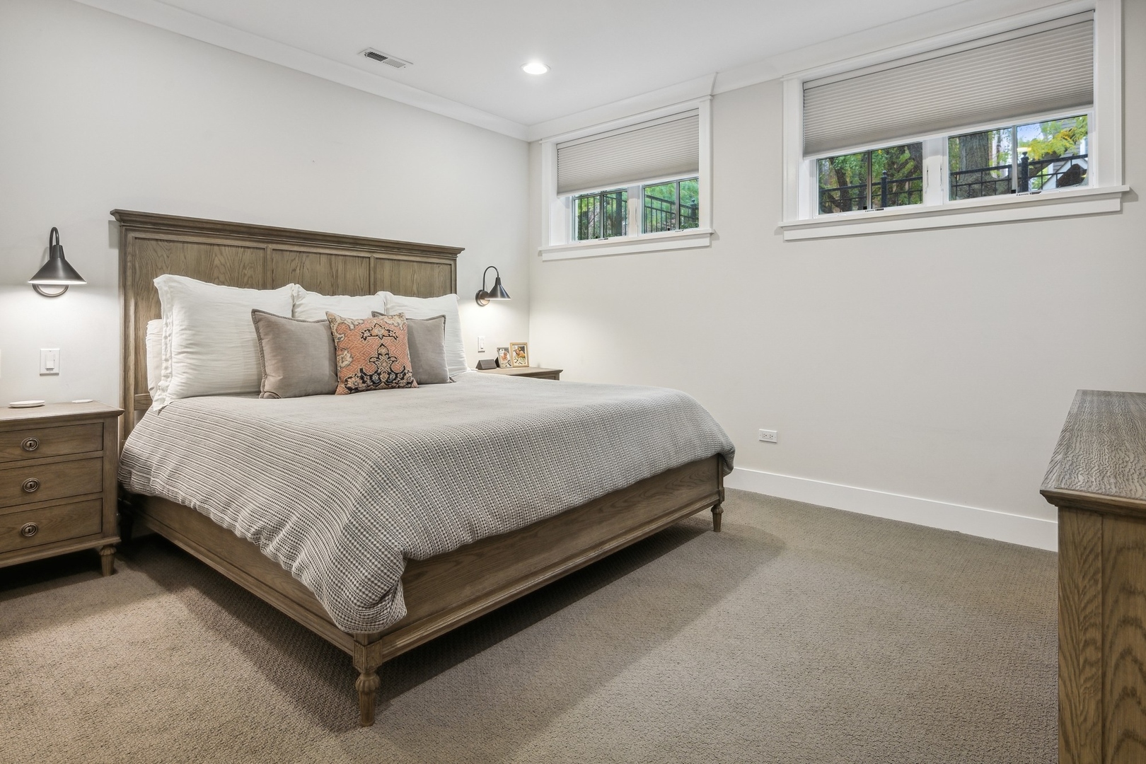 1341 W George Street Unit: 1