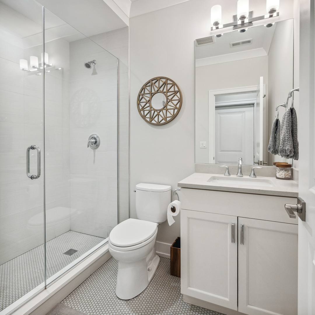 1341 W George Street Unit: 1