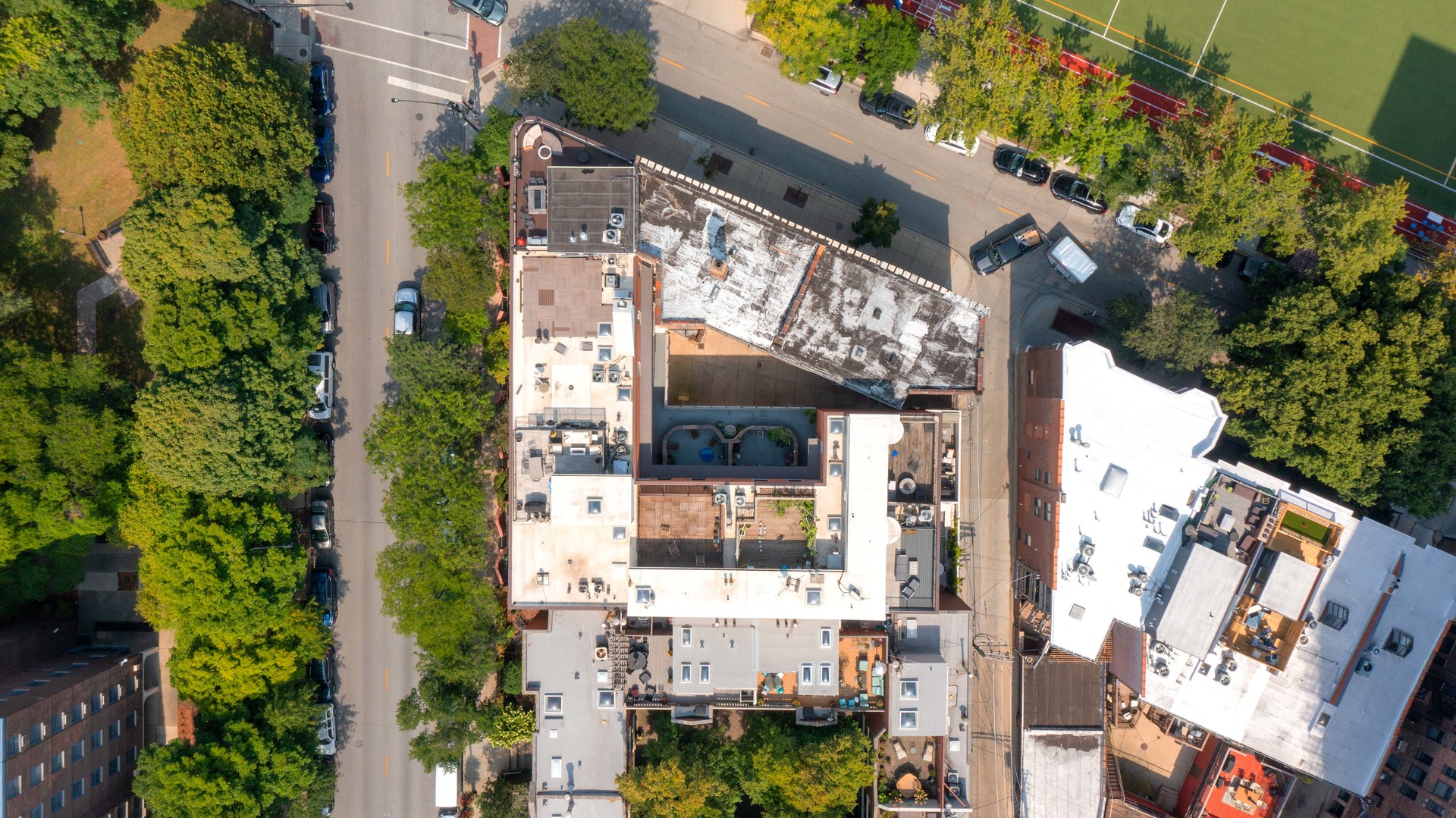339 W Webster Avenue Unit: 8H