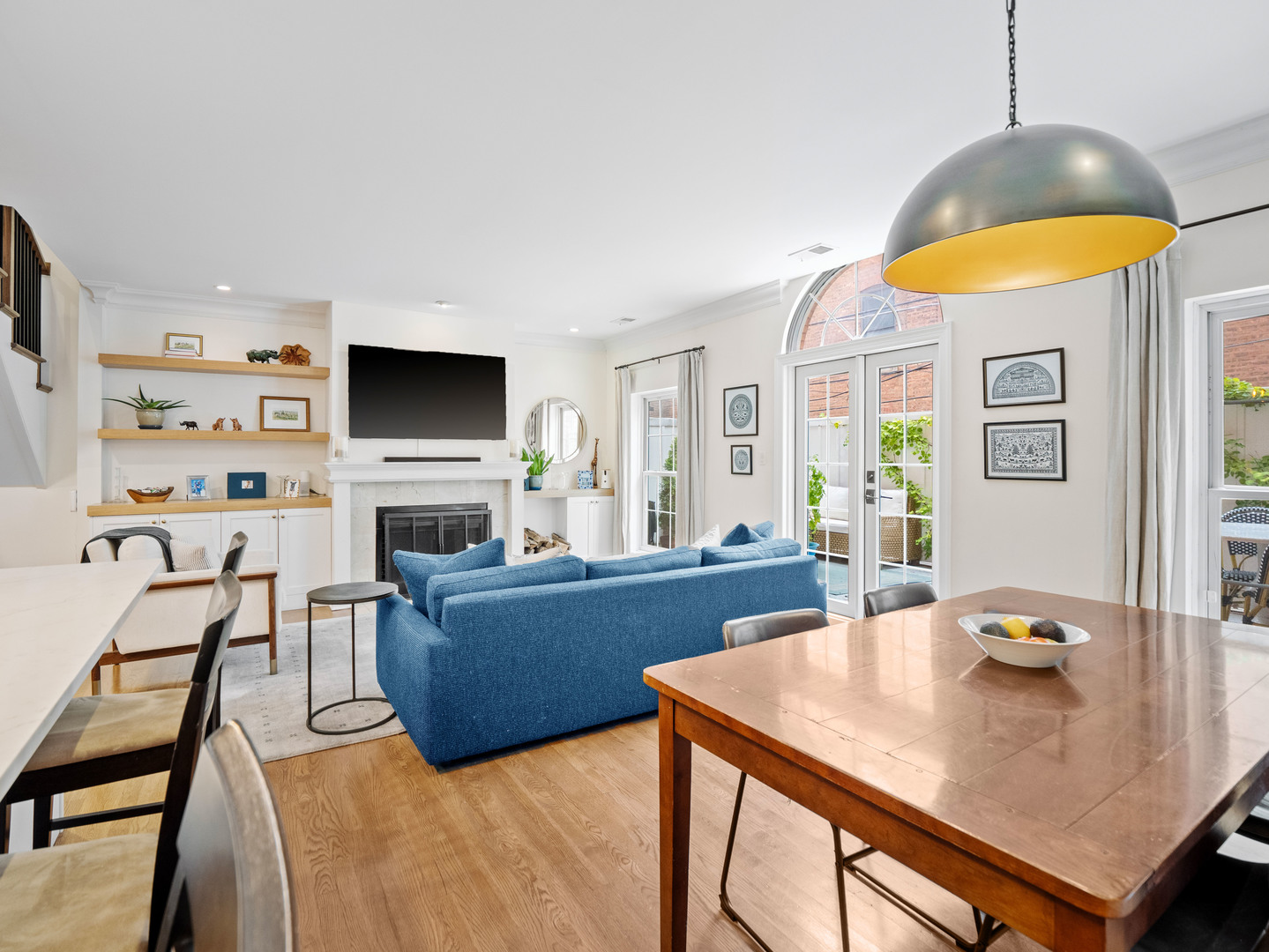 339 W Webster Avenue Unit: 8H