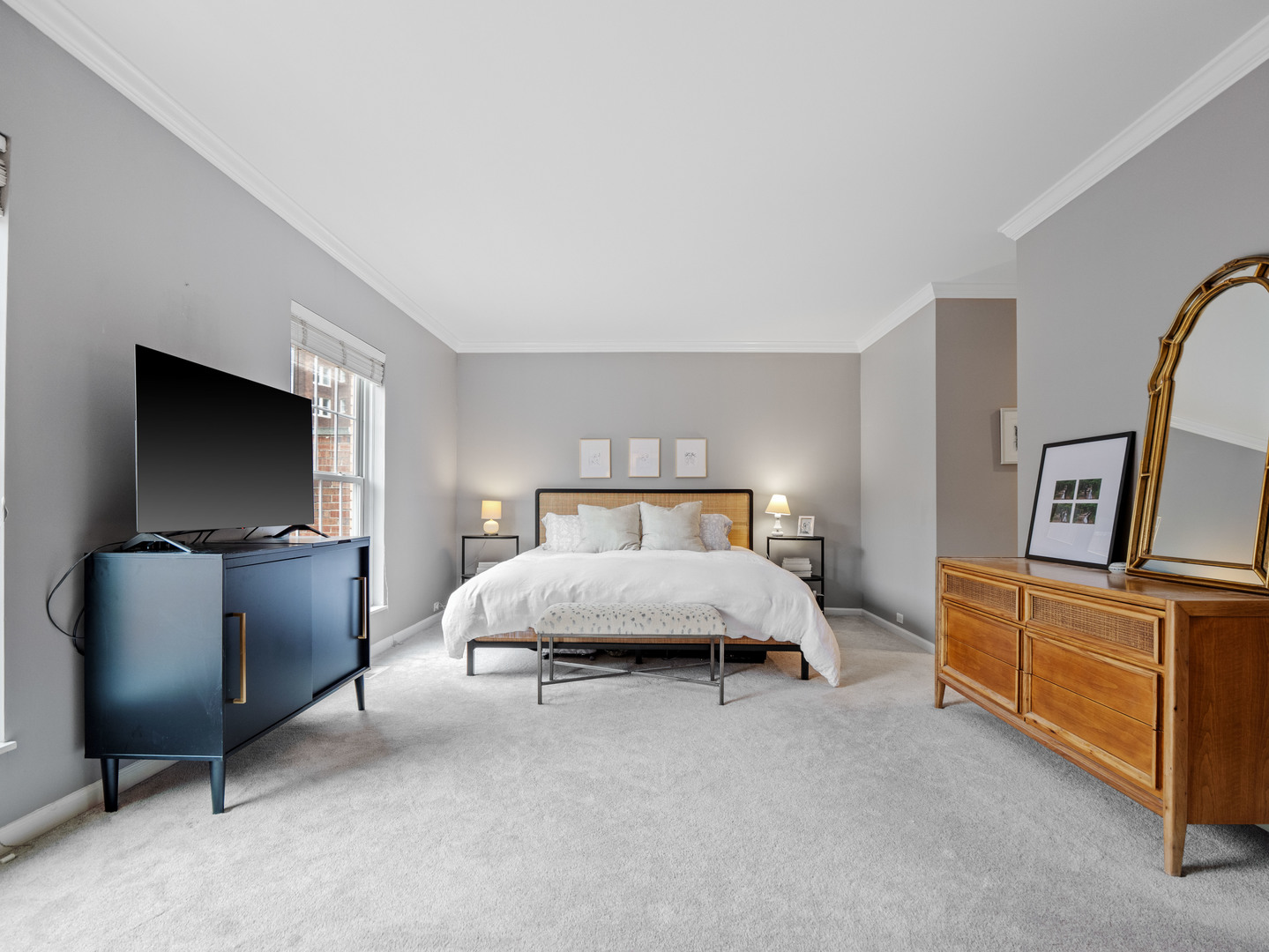339 W Webster Avenue Unit: 8H