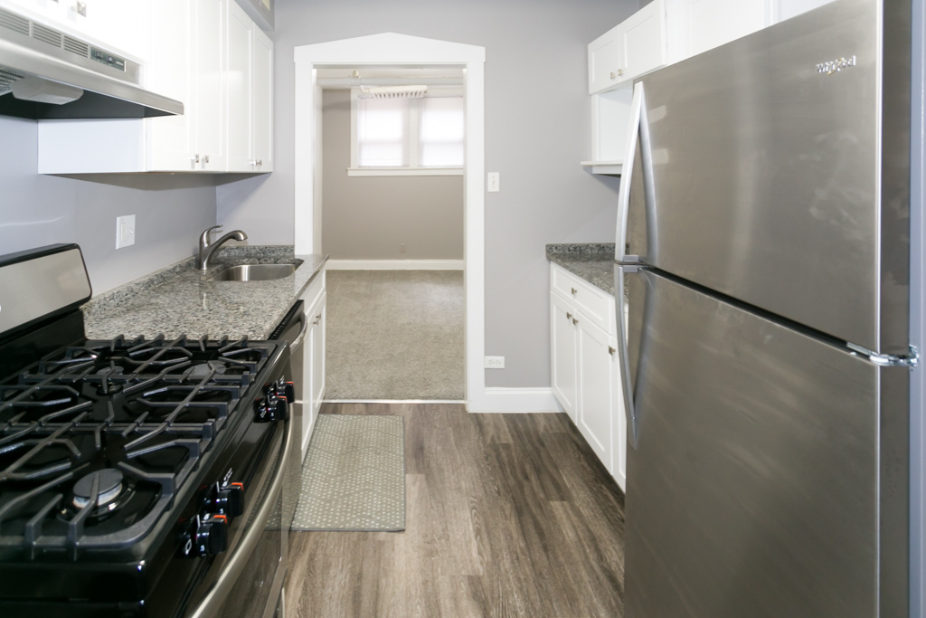 629 W CORNELIA Avenue Unit: GDN