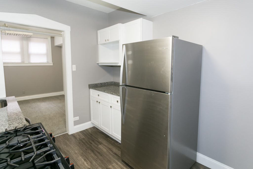 629 W CORNELIA Avenue Unit: GDN