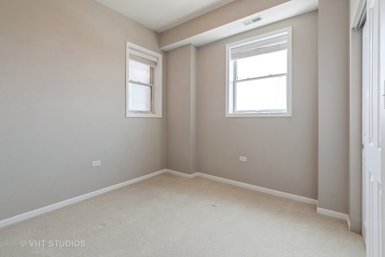 828 W GRACE Street Unit: 1304