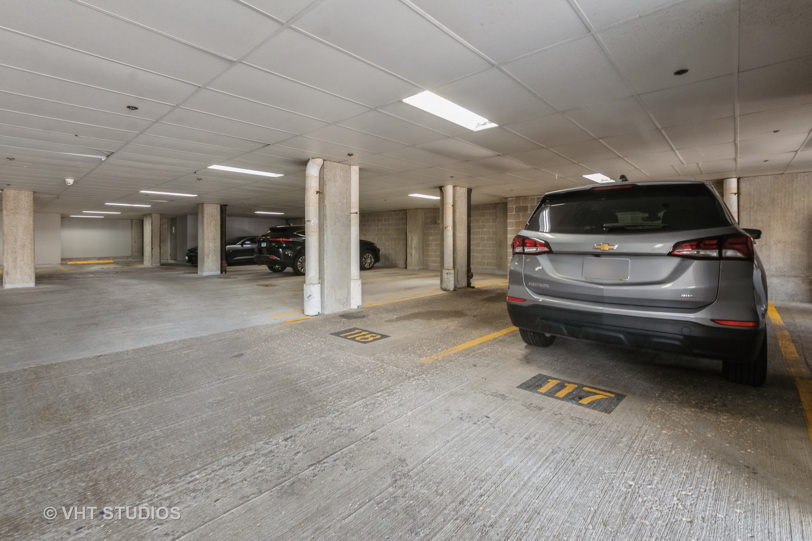 828 W GRACE Street Unit: 1304